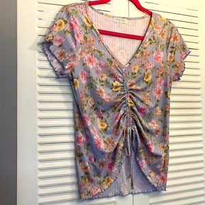 Beautiful summer short sleeves t shirt